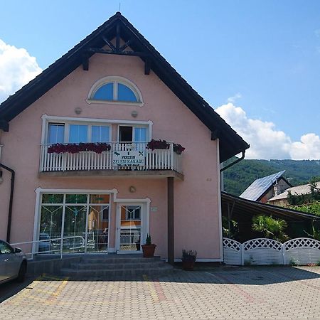 Bed&Breakfast Zeleni Kakadu Marburg Exterior foto